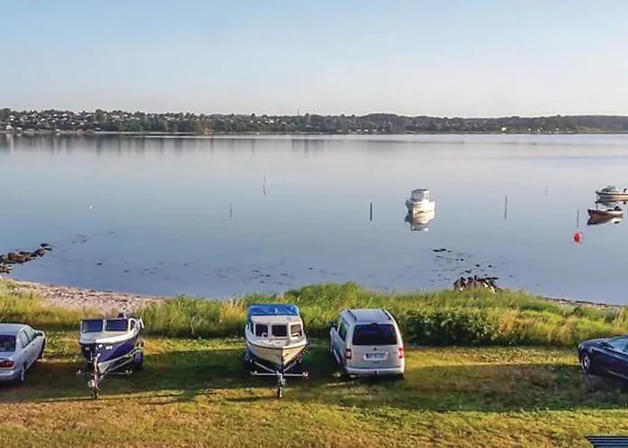 Nyaraló With A Fireplace 04