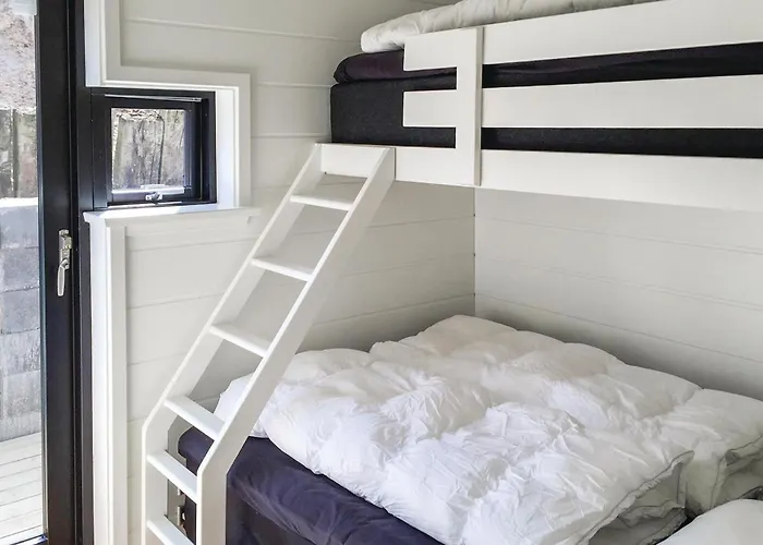 With A Fireplace 04 Nyaraló